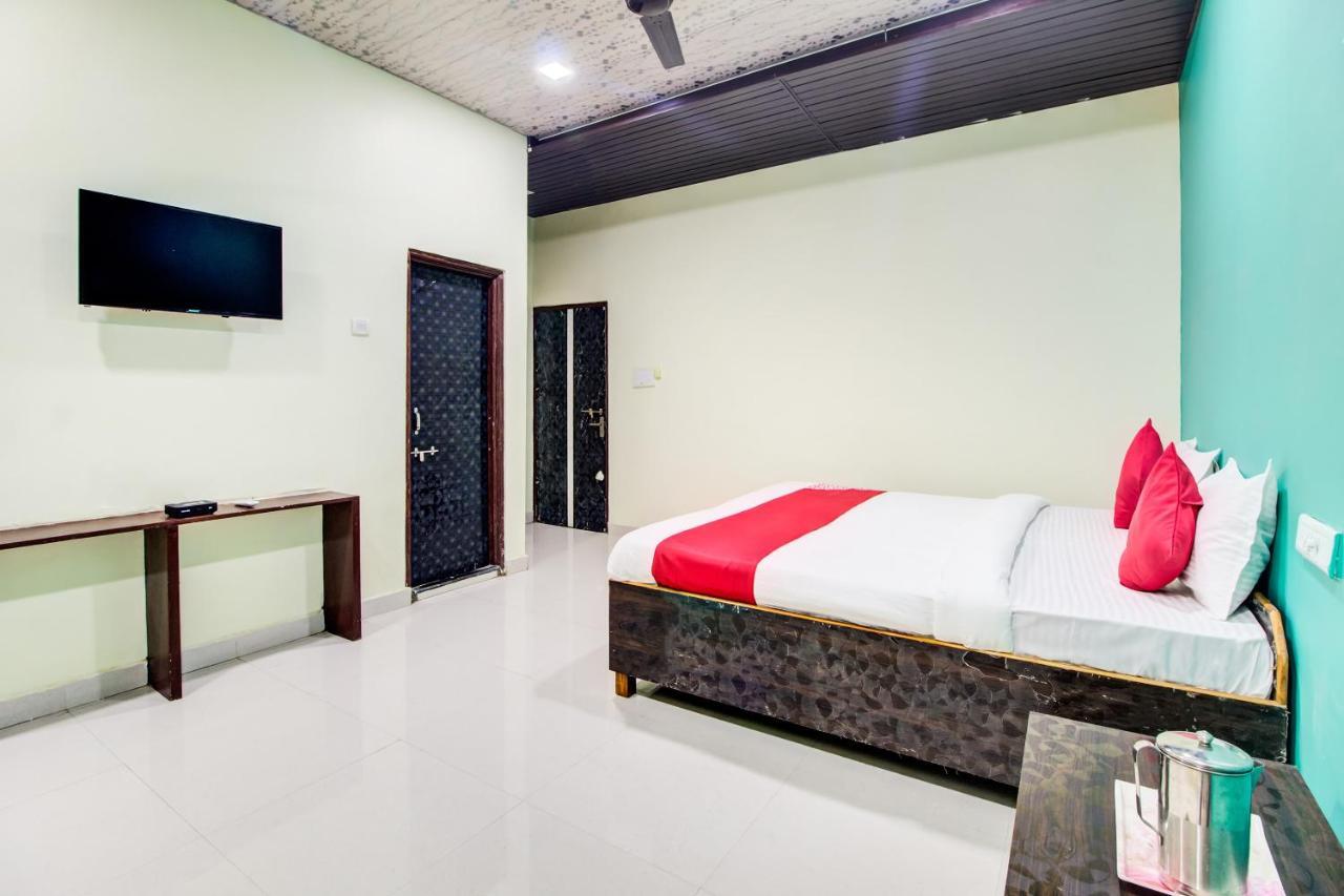 Oyo 48915 Chaitanya Green Park Hotel Vani Exterior photo