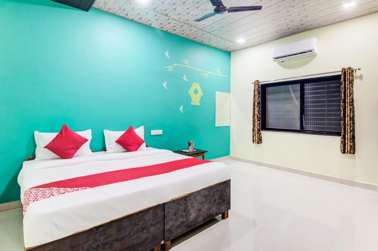 Oyo 48915 Chaitanya Green Park Hotel Vani Exterior photo
